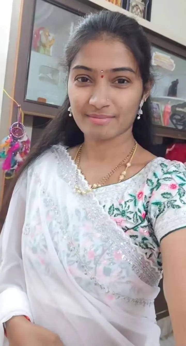 Riya photo 1